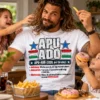 APU-ADÓ vicces apás póló fehér színben, édesapa két kislányával, sültkrumplival és fánkkal az asztalnál.