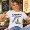 Női modell Én amikor emberek közé kell mennem unikornis pólóban