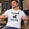 Férfi modell Félig ember félig ló vicces pólóban