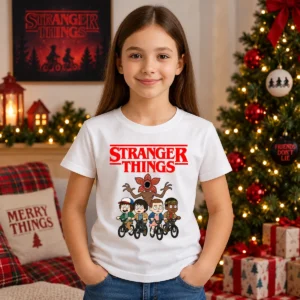 Fehér Stranger Things gyermek póló bicikliző szereplőkkel és Demogorgon grafikával