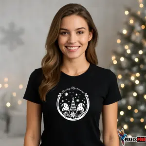 Fehér karácsonyi póló három gnómmal és Boldog karácsonyt felirattal